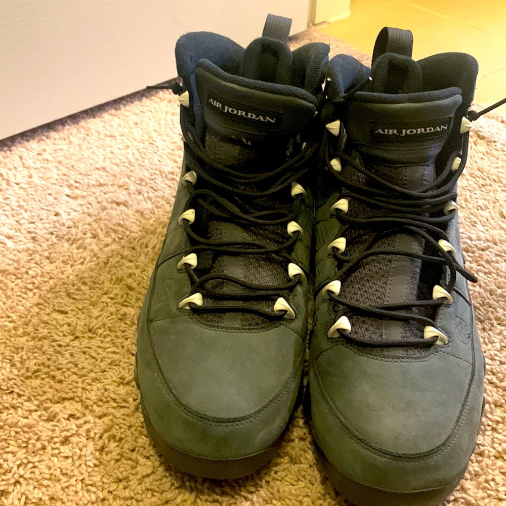 Air Jordan 9 Retro Anthracite